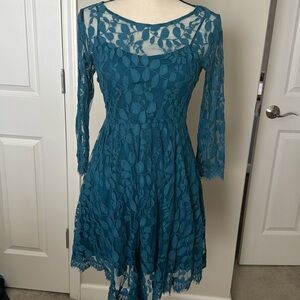 FREE PEOPLE, 3/4 sleeve teal lace dress, size 2